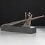 Corry Ammerlaan Op scheiding van wegen sculptuur (geheel brons)