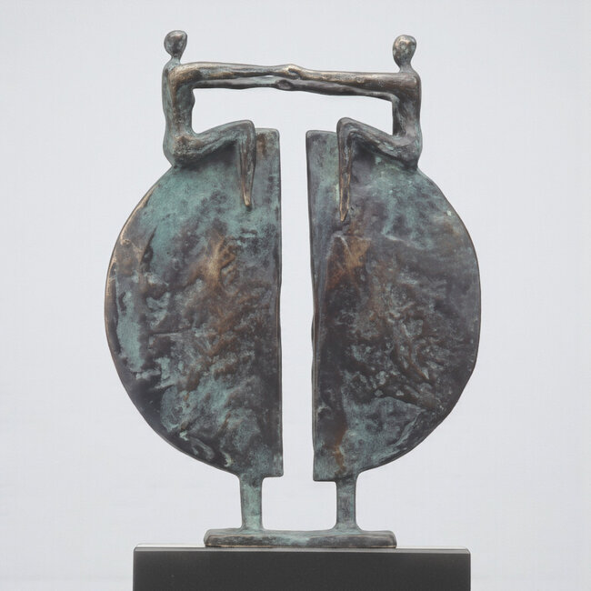 Corry Ammerlaan Geheel bronzen beeld een nieuw perspectief