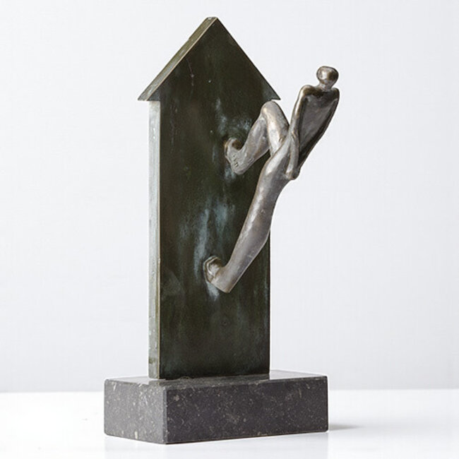 Corry Ammerlaan Verbronsd beeld Het onmogelijke mogelijk maken