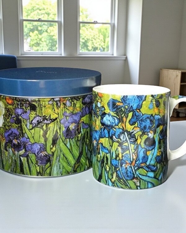 Vincent van Gogh Mok met tinnen blik met Irissen van Gogh