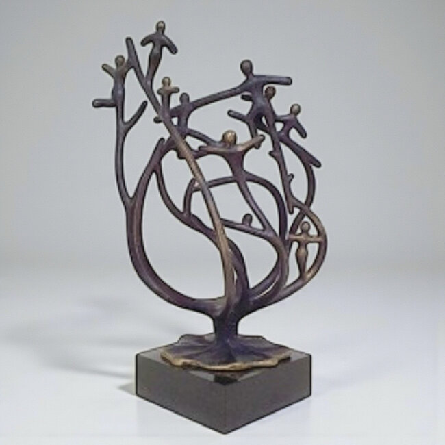 Corry Ammerlaan Beeld de stam van de organisatie (verbronsd)