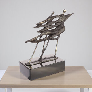 Ger van Tankeren Succes en Vooruitgang – Bronzen Beeld Voor de Wind  (22 cm)