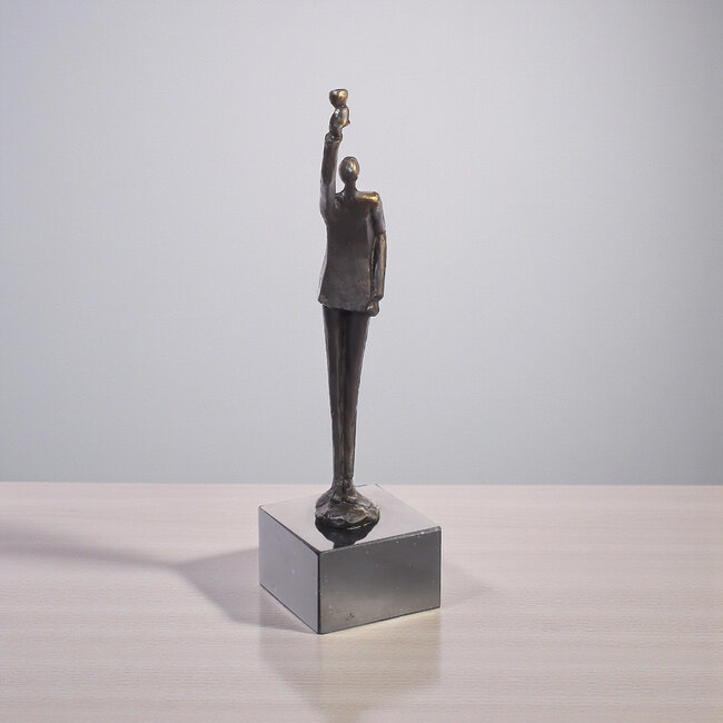 Ger van Tankeren Een mooie gelegenheid – Bronzen beeldje & wijn