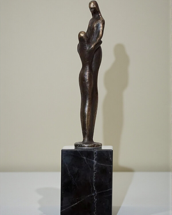 Bronzen beeld Moeder en dochter