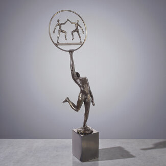 Ger van Tankeren Bronzen beeld Sterk door samenwerking