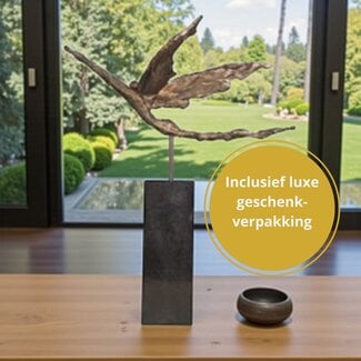 Corry Ammerlaan Beeld "Met het juiste doel voor ogen op vleugels van goud"