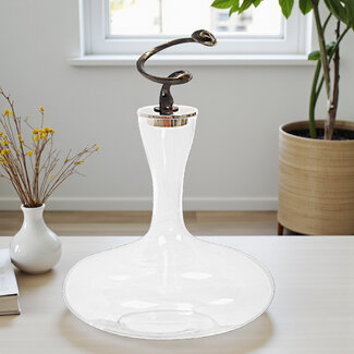 Corry Ammerlaan Karaf Chapeau van kristal met bronzen/ verzilverde stop