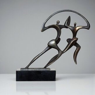 Krachtig bronzen beeld 'Samen vooruit' (incl. verzending)