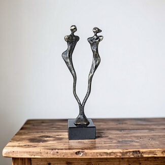 Ger van Tankeren Together / Samen zijn - Verbronsd beeld van verbondenheid