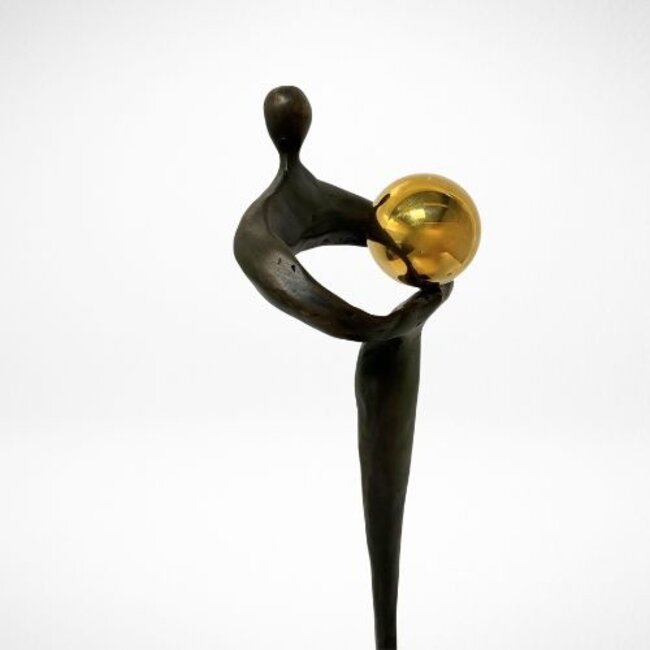 Corry Ammerlaan Bronzen beeld De gouden bron van inspiratie