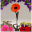 Beeld zwart van resin met bloem