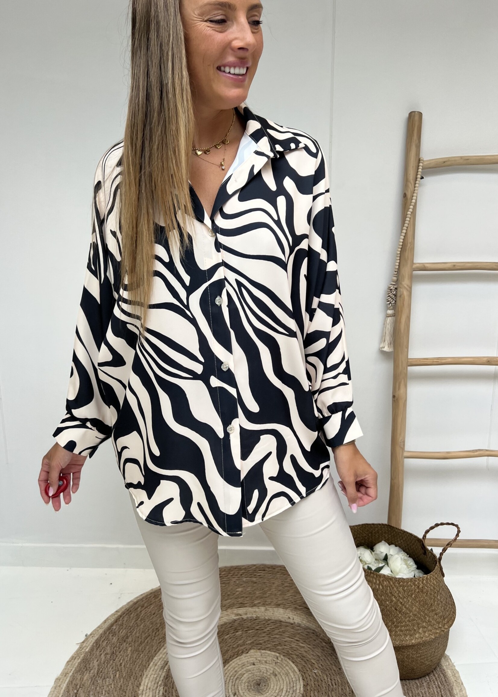 LOTfia blouse stripe beige/black