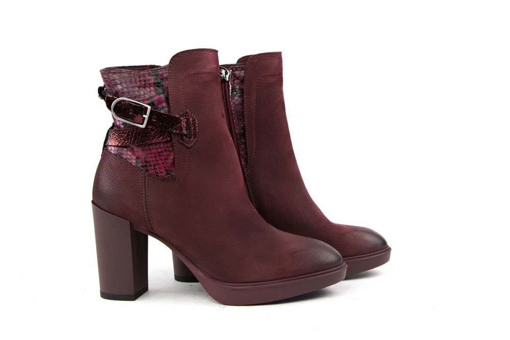 Ankle boots
