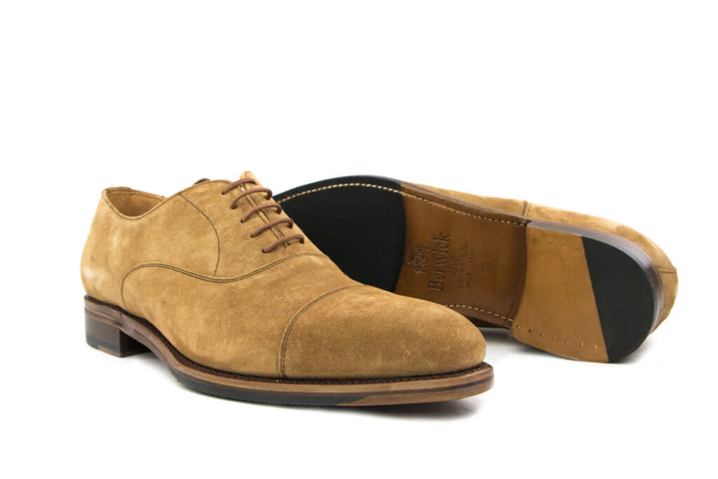 Berwick Berwick Lace Shoes Softy Cognac Suede