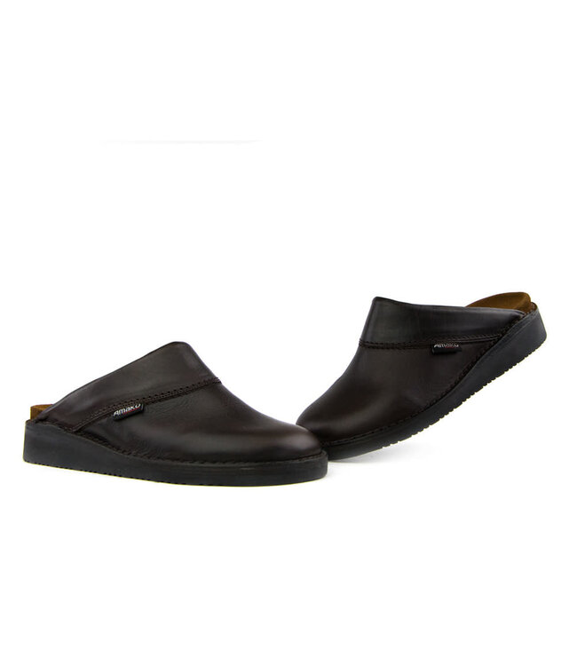 Amako Zweedse Muil Glad Bruin