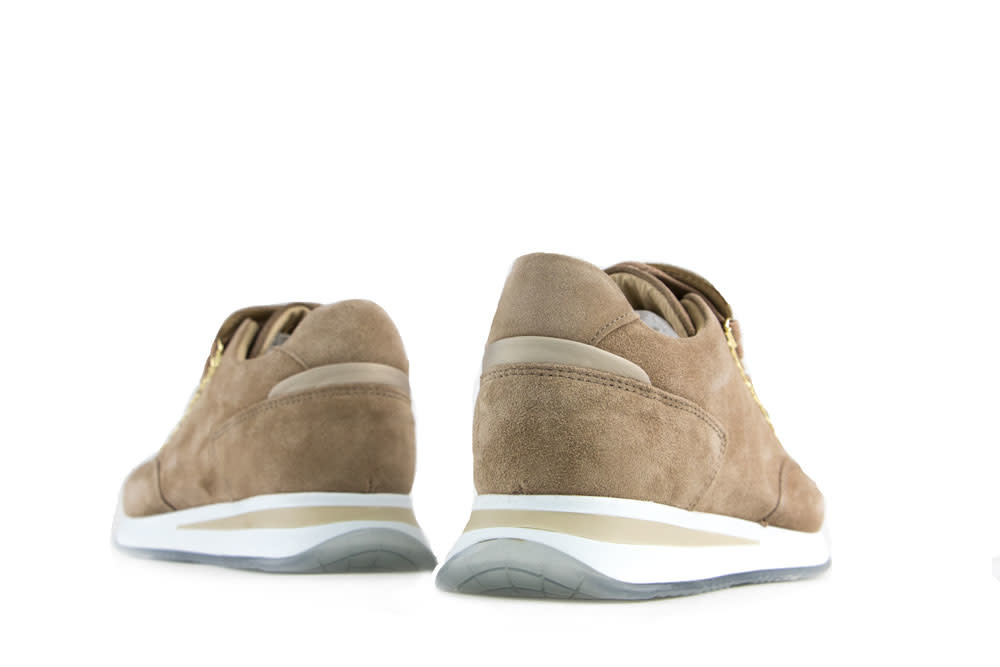 Nora Sade | VIA VAI beige sneakers | VIA VAI