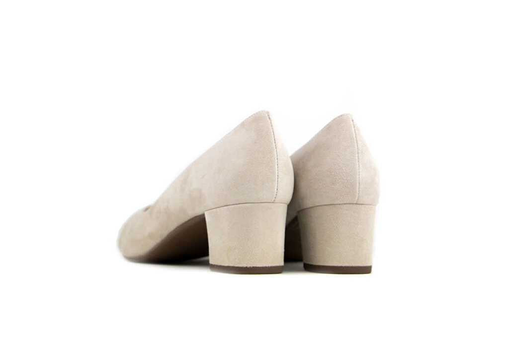 Peter Kaiser Peter Kaiser Pump Selmi Sand Suede