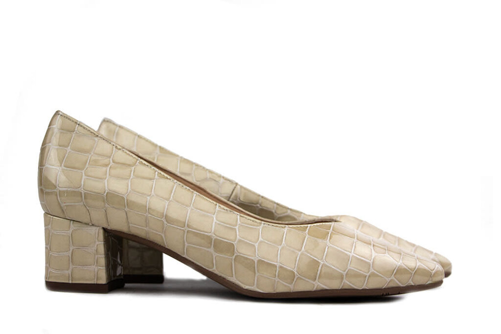 Peter Kaiser Peter Kaiser Pump Selmi Sand Croco