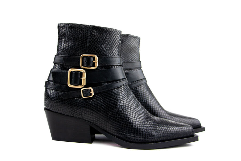 Via vai boots sale