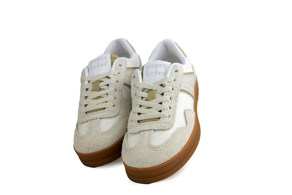 Tommy Hilfiger Tommy Hilfiger The Greenwich Mix Media Newsprint