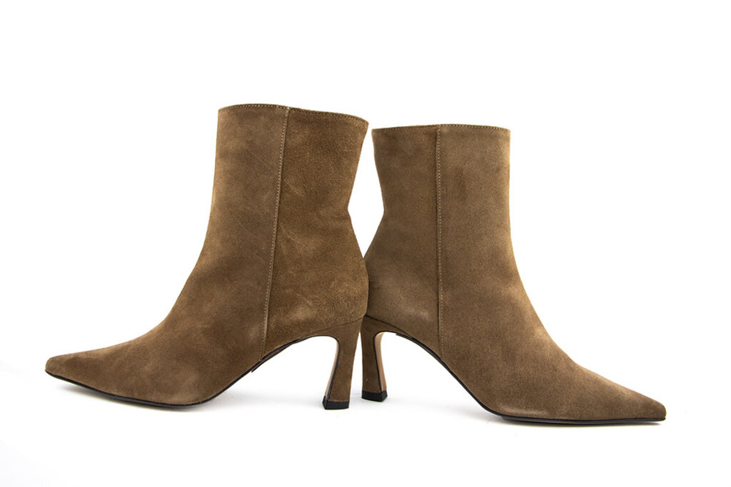 Ángel Alarcón Ángel Alarcón Enkellaars Basket Chaira