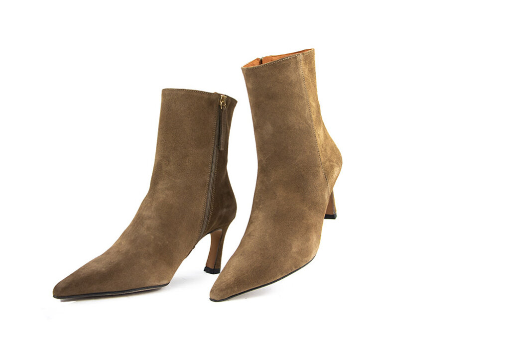 Ángel Alarcón Ángel Alarcón Enkellaars Basket Chaira