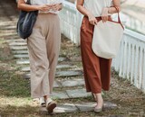 Welke schoenen draag je onder een linnen broek? | 5x Dames Inspiratie
