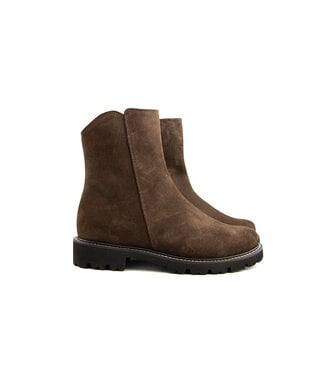 Footnotes Footnotes Enkellaars Lara Brown K