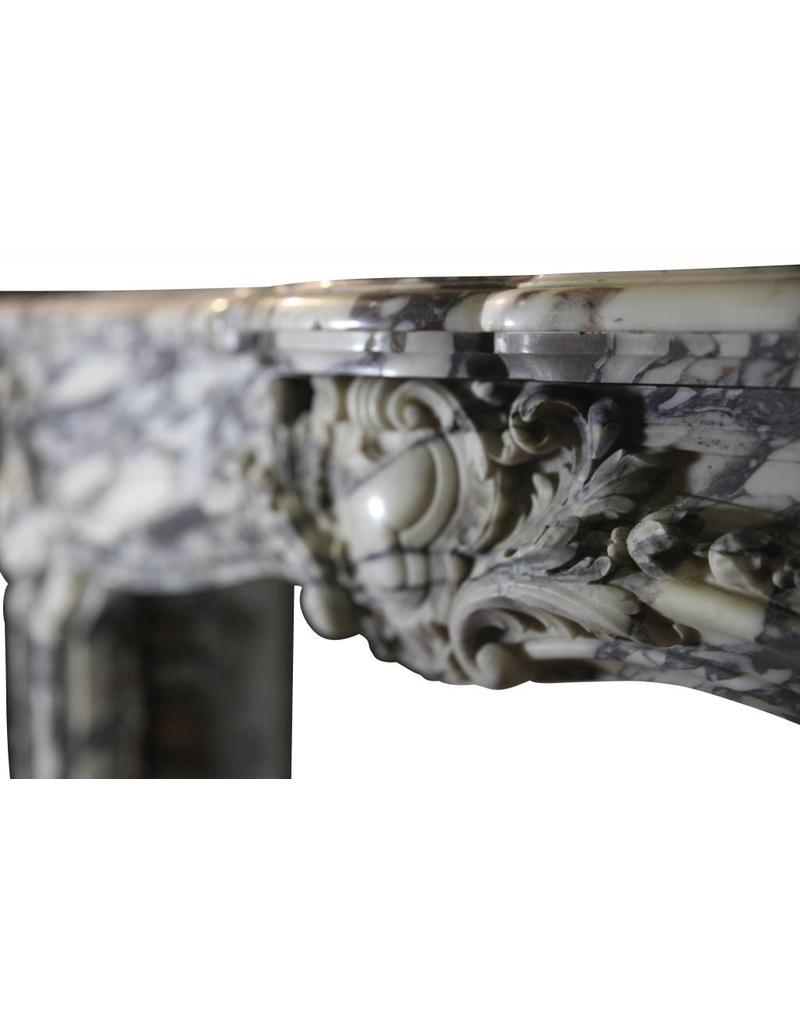 Maison Leon Van den Bogaert Feiner französischer Régence-Kamin aus Marmor