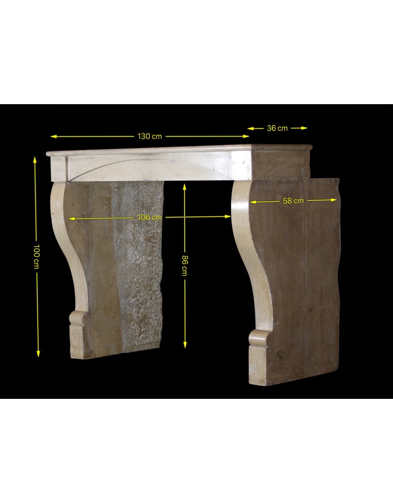 Petite Cheminée Décorative Européenne En Pierre Calcaire Pour Un Concept D'intérieur Moderne Et Intemporel