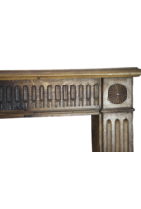 Maison Leon Van den Bogaert Kleine rustikale Kaminmaske aus Holz