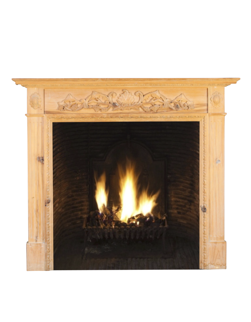 British Classic Pine Wood And Decorative Fireplace