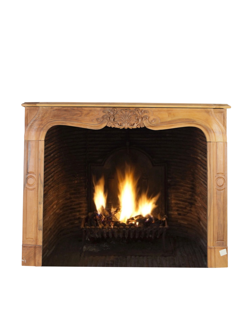 Maison Leon Van den Bogaert Eleganter Kamin im klassischen französischen Stil