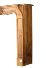 Maison Leon Van den Bogaert Eleganter Kamin im klassischen französischen Stil