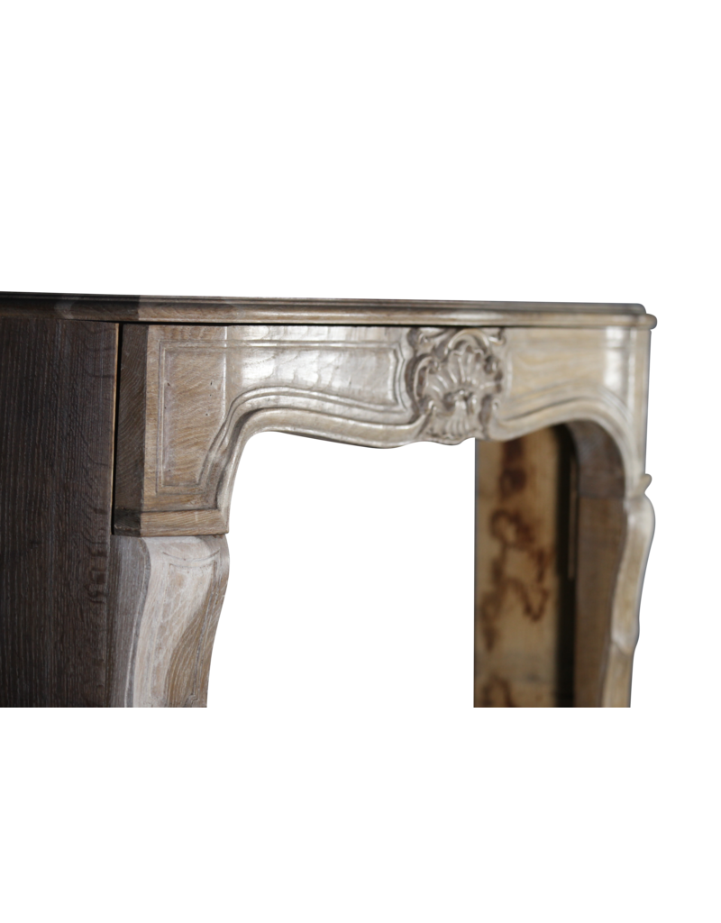 Maison Leon Van den Bogaert Holzkamin im Louis-XV-Stil aus dem 20. Jahrhundert
