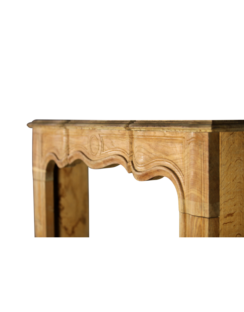 Maison Leon Van den Bogaert Cadre de cheminée en bois de chêne