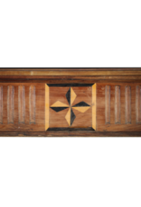 Maison Leon Van den Bogaert Antike rustikale Kaminverkleidung aus Holz