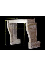 Maison Leon Van den Bogaert Rustikale Kaminverkleidung aus hartem Kalkstein