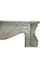 Maison Leon Van den Bogaert Klassische Kaminverkleidung aus grünem Onyx