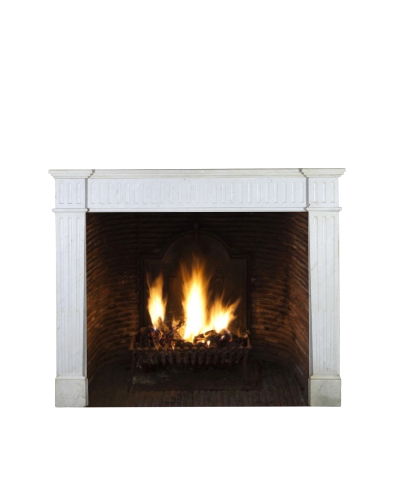 Maison Leon Van den Bogaert Vintage-Kaminmaske aus Carrara-Marmor