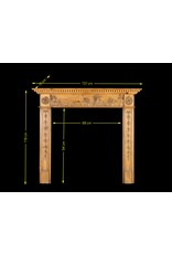 Délicat Manteau De Cheminée Décoratif Anglais En Bois De Pin.