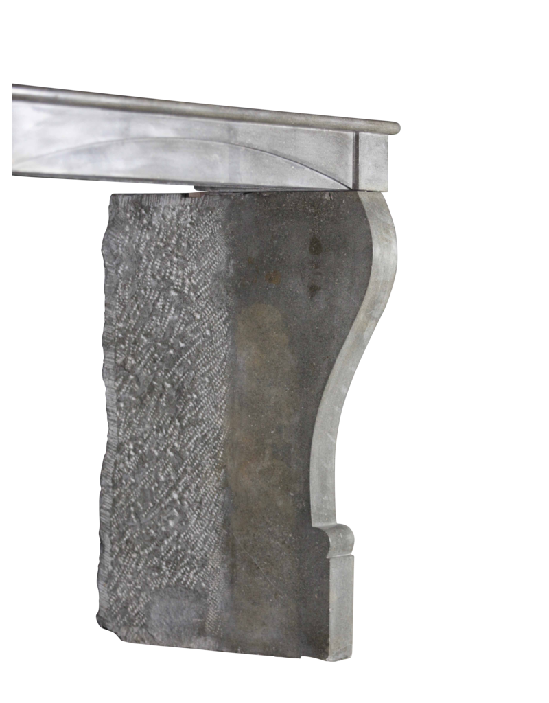 Maison Leon Van den Bogaert Französisch blau Stein antike Kamin