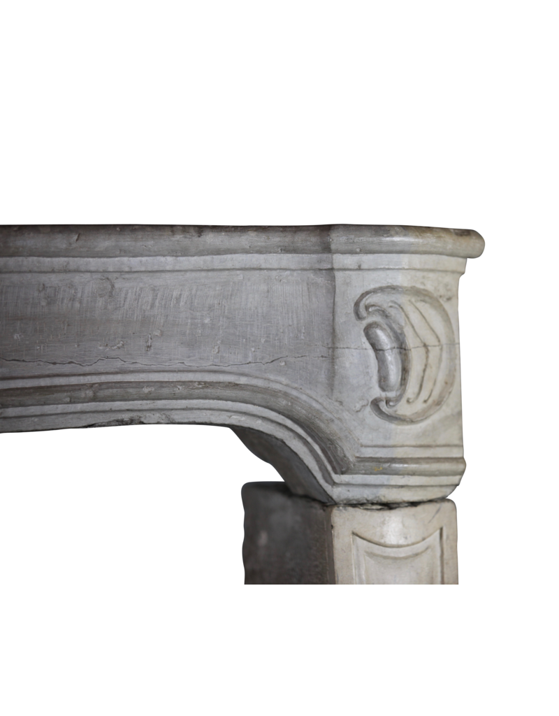 Tweekleurige Franse Vintage Stenen Schouw