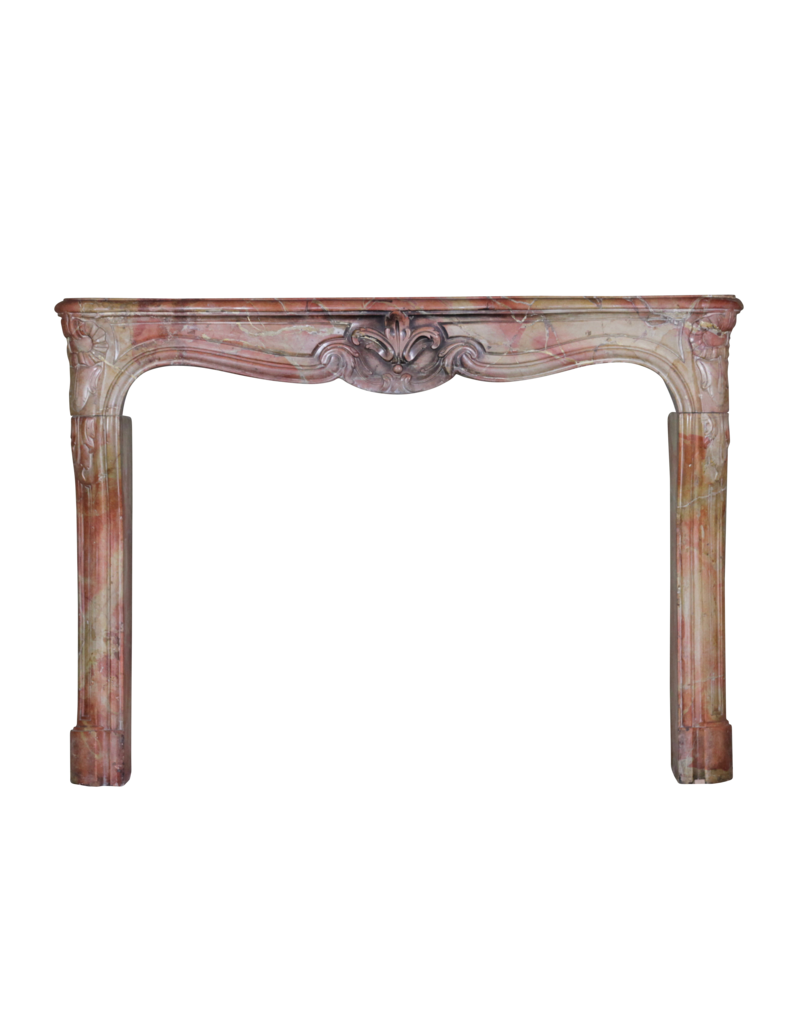 Maison Leon Van den Bogaert Elegante französische Kaminumrandung aus Marmor