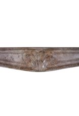 Maison Leon Van den Bogaert Elegante französische Kaminumrandung im Landhausstil