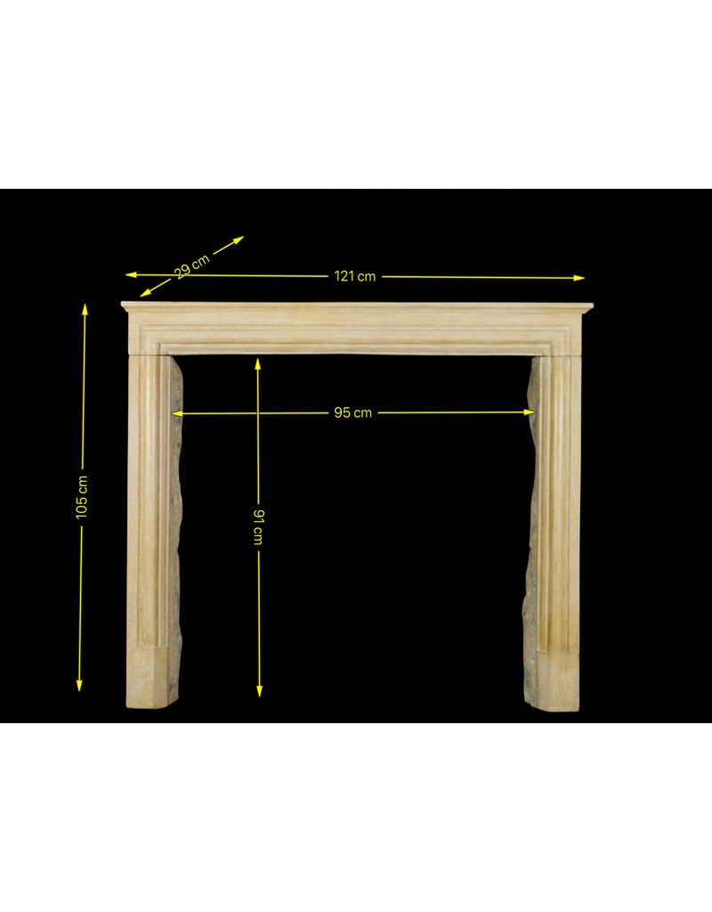 Französisch Zeitlose Vintage-Kalkstein Kaminverkleidung
