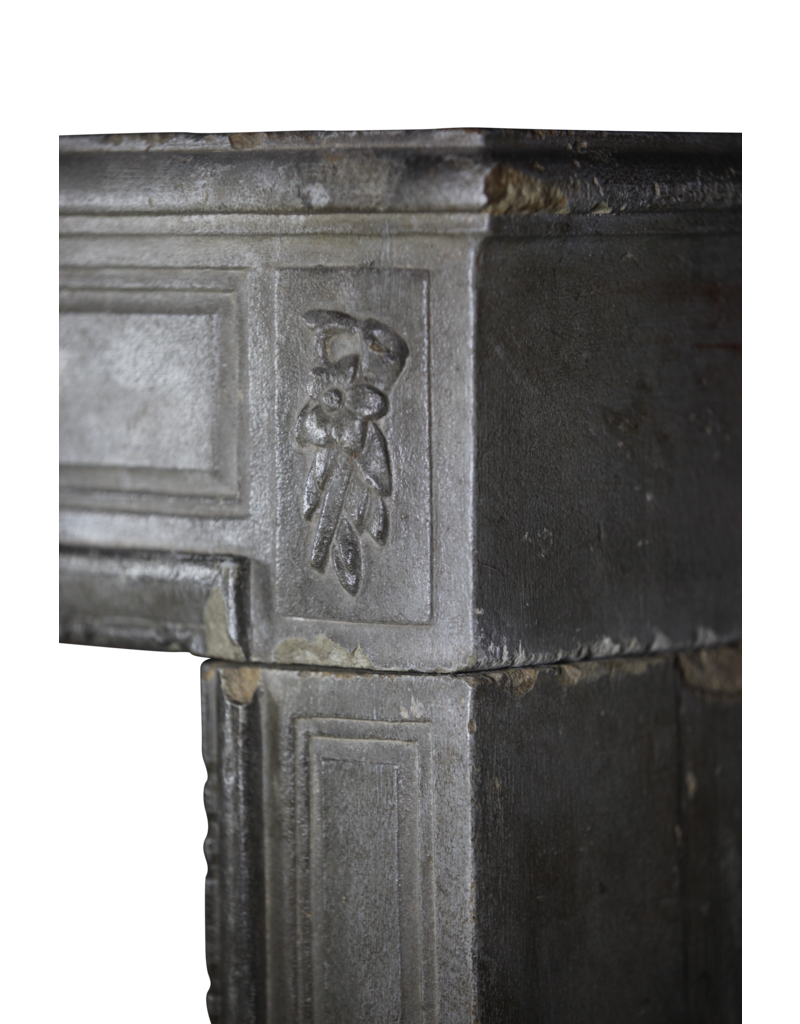 Maison Leon Van den Bogaert Kleine klassische französische Kaminumrandung