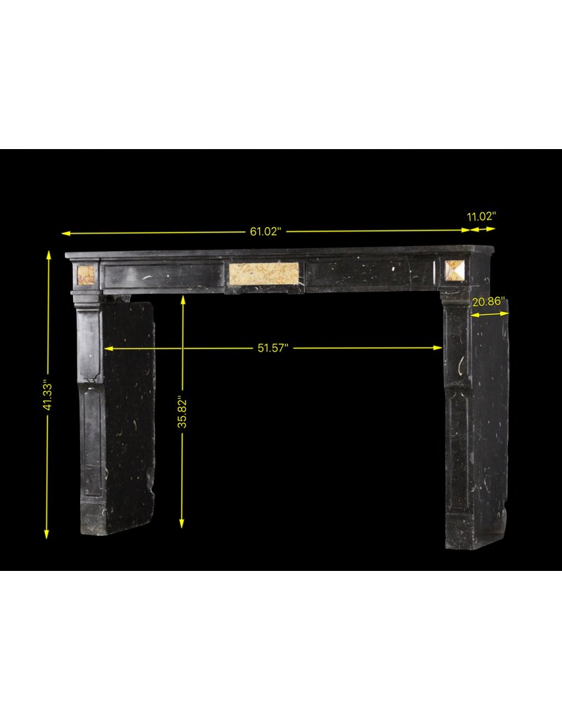 Cheminée XVIIIème En Pierre Noire Avec Marqueterie
