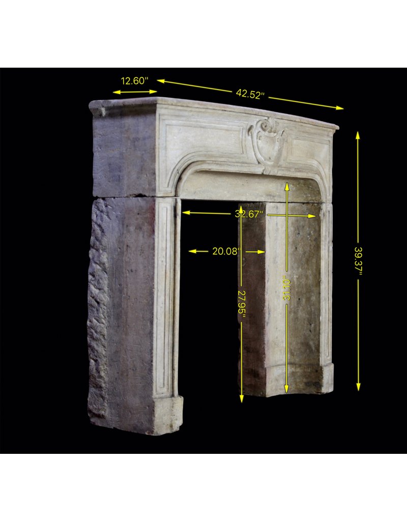 Pequeña Piedra Caliza Francesa Chimenea