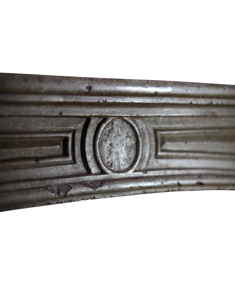 Maison Leon Van den Bogaert Große französische Vintage-Kaminumrandung